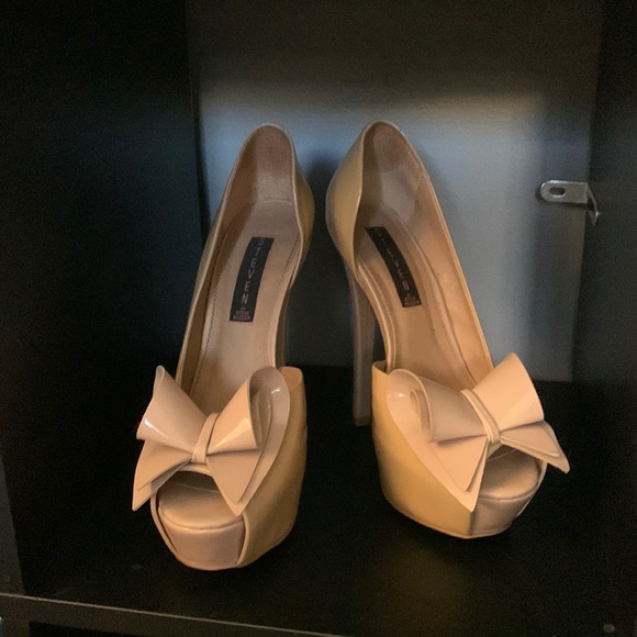 Steven By Steve Madden Shoes - Steven by Steve Madden nude bow stilettos pumps size 8